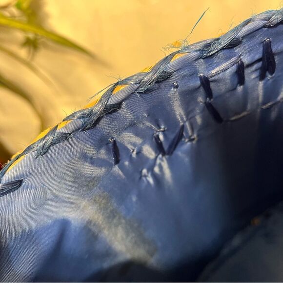 Beautifully Woven Handmade Bahamas Straw Bag - Picture 13 of 15